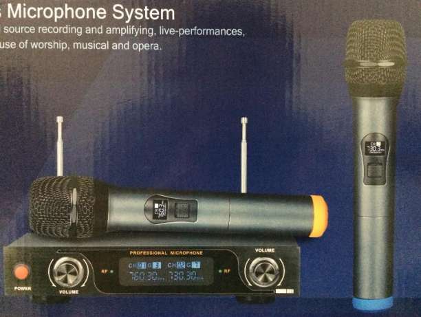 Shure LX800 Vocal радиосистема с двумя радио микрофонами на пальчиковых батарейках.